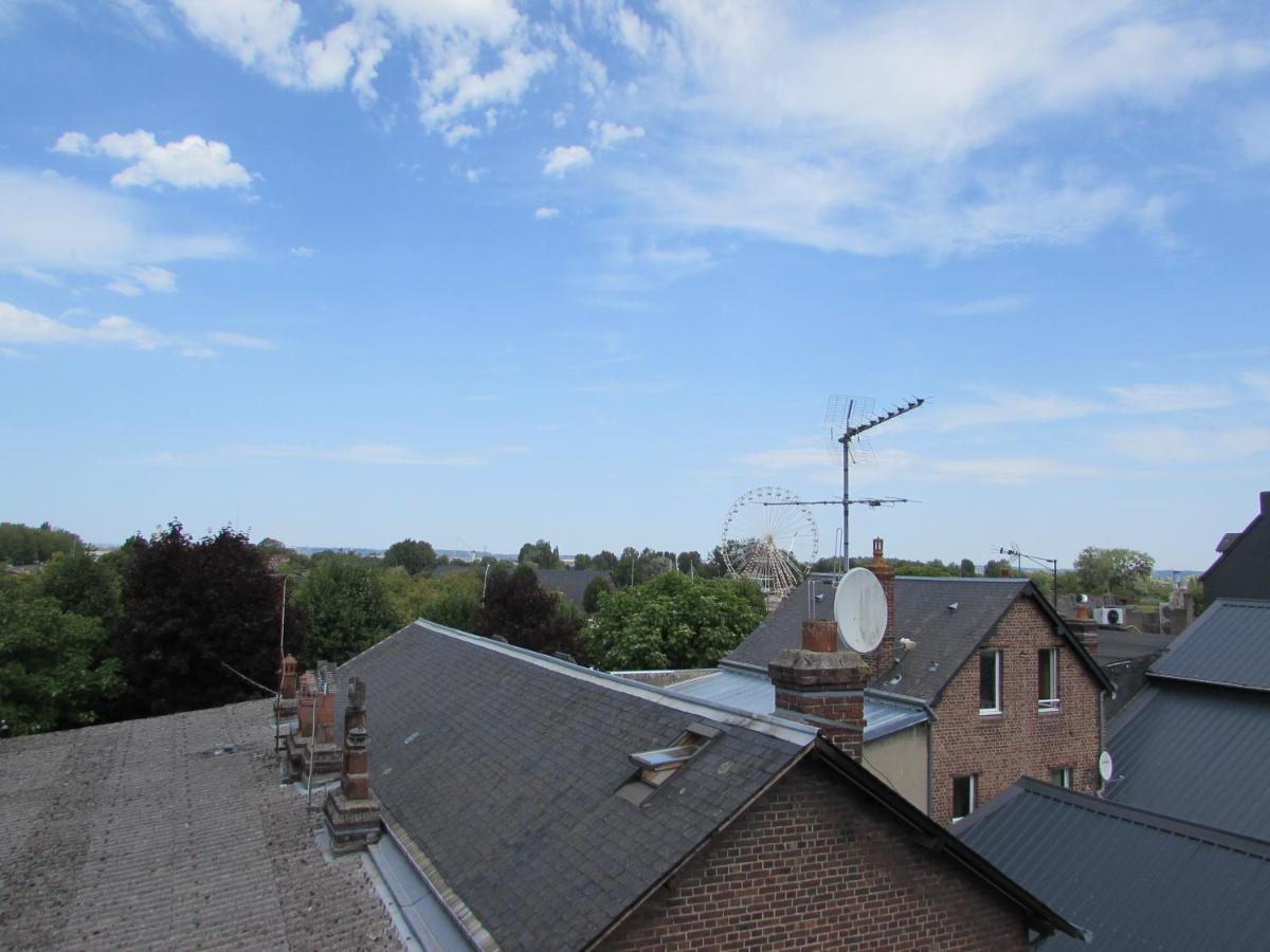 Les Gites De Claire Honfleur Bagian luar foto