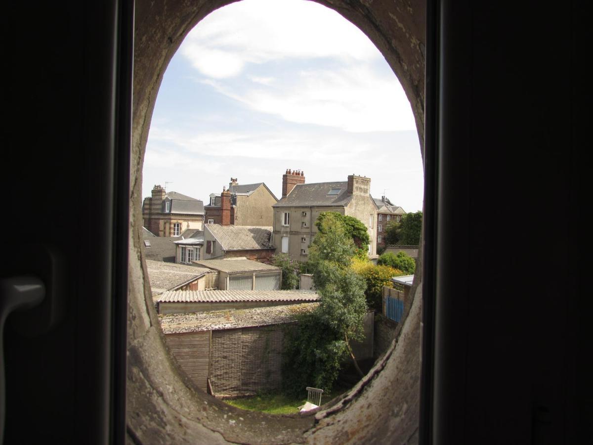 Les Gites De Claire Honfleur Bagian luar foto