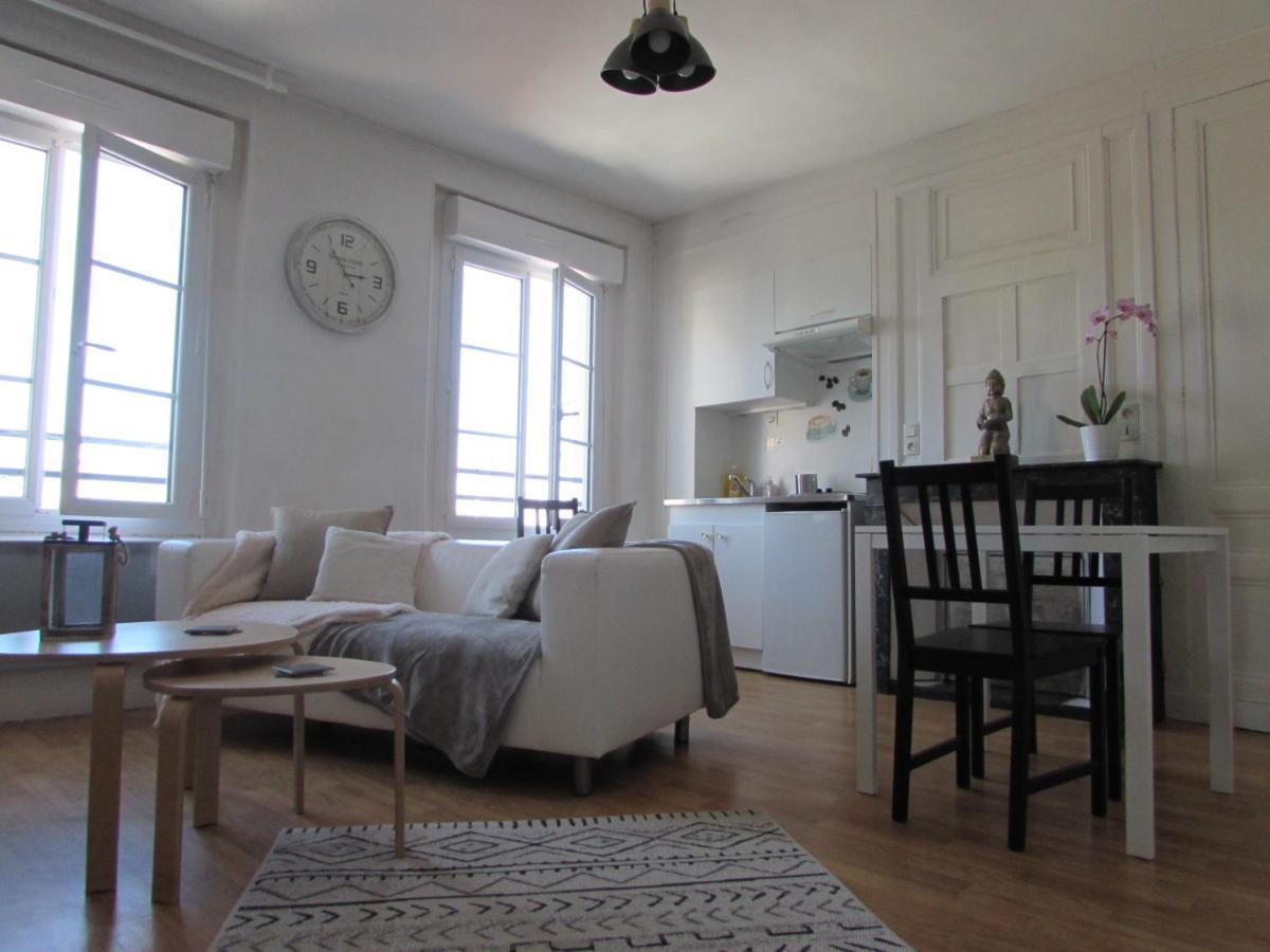 Les Gites De Claire Honfleur Bagian luar foto