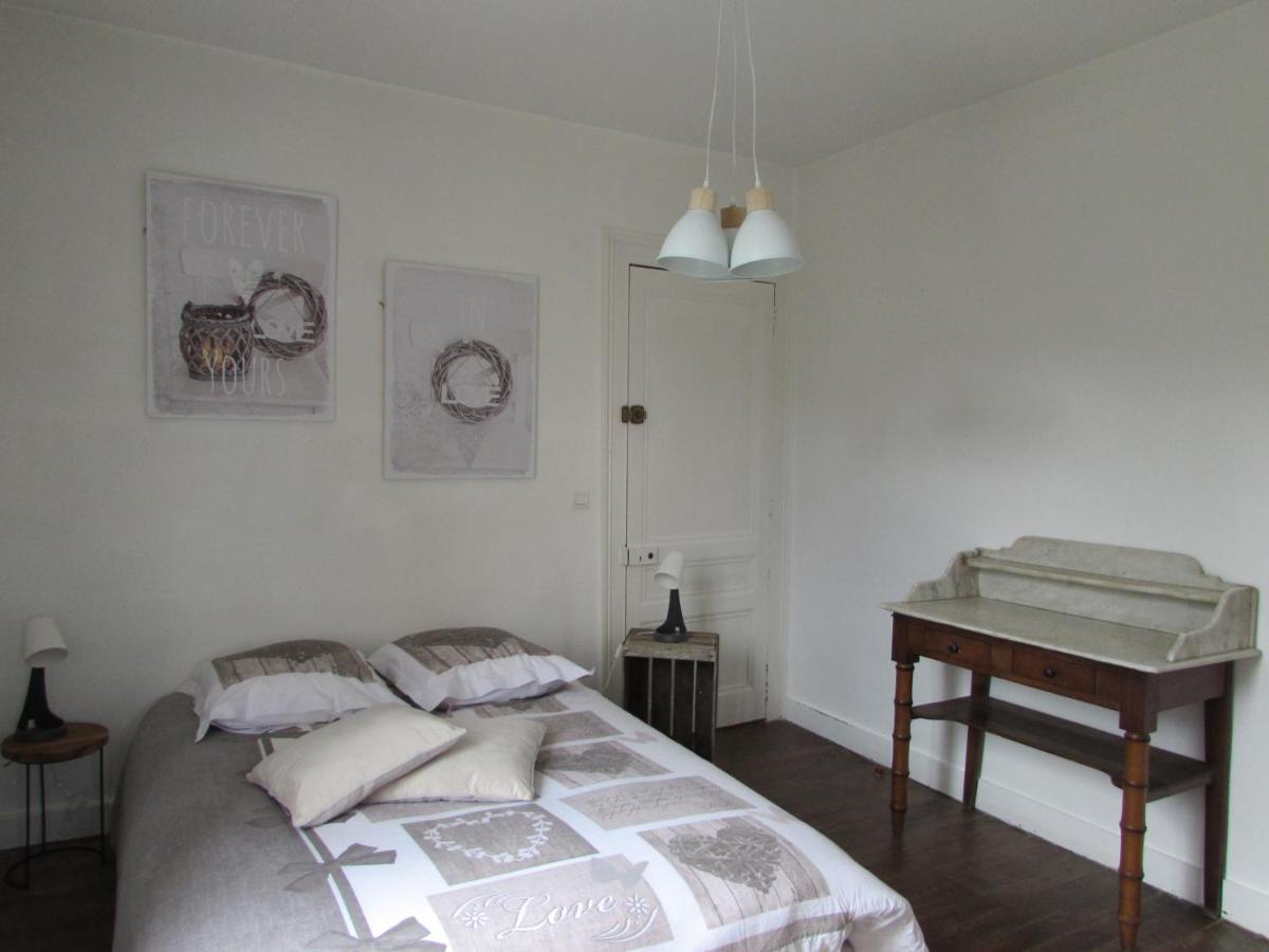 Les Gites De Claire Honfleur Bagian luar foto