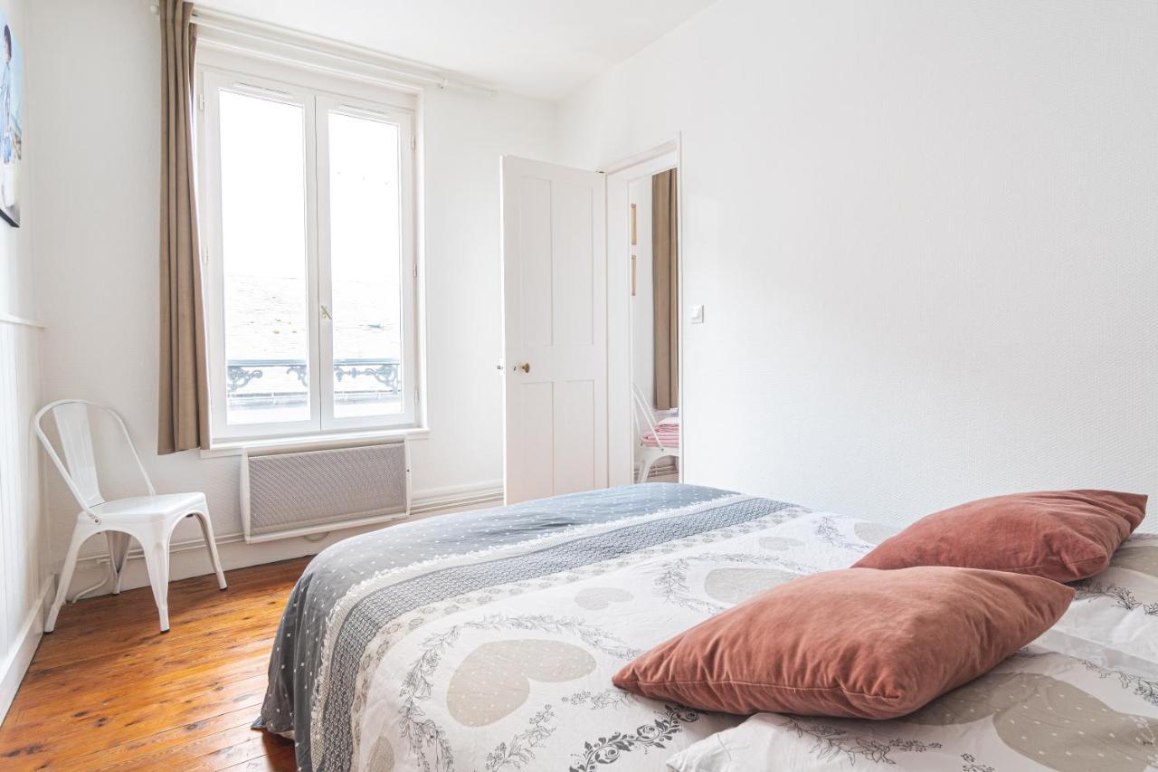 Les Gites De Claire Honfleur Bagian luar foto