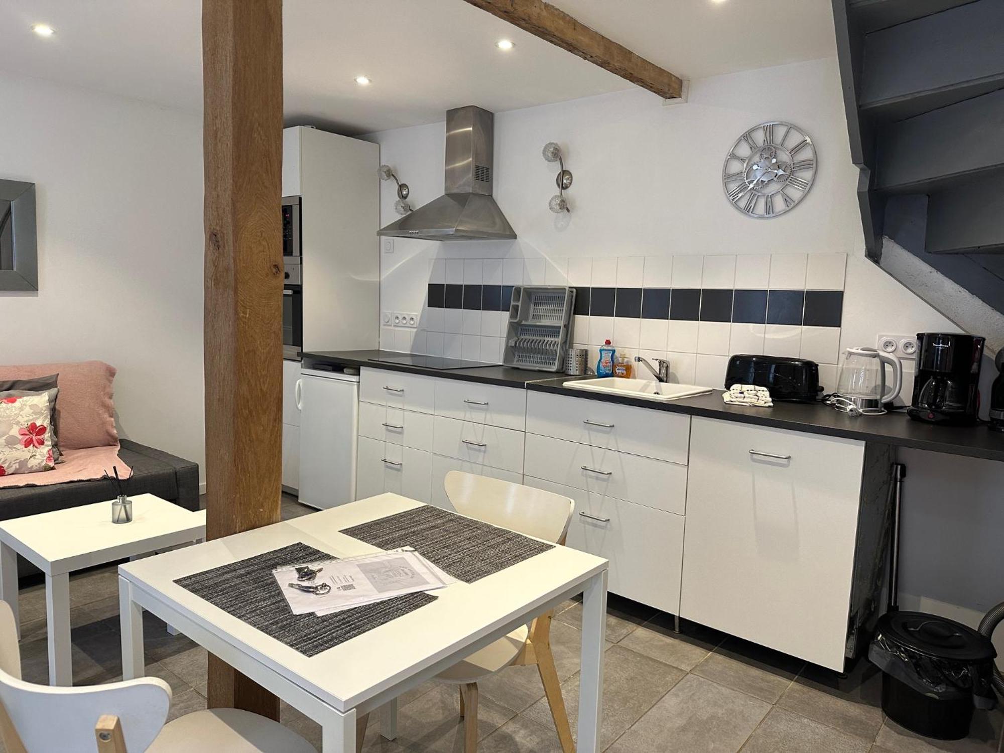 Les Gites De Claire Honfleur Bagian luar foto