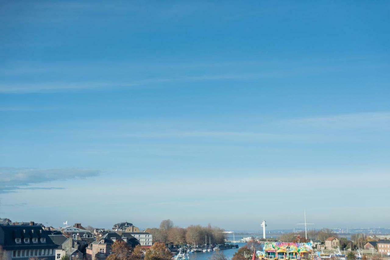 Les Gites De Claire Honfleur Bagian luar foto